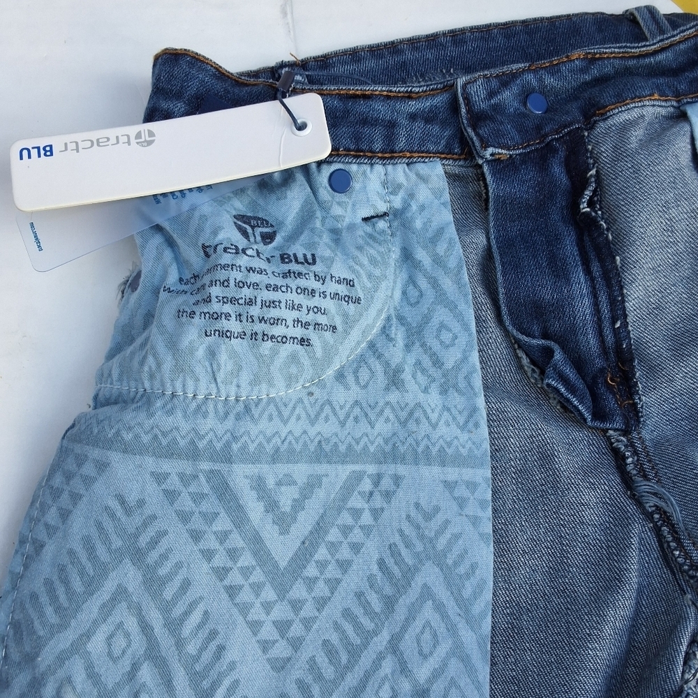 Tractr Blu Beaded Denim Shorts 28 NWT - Picture 11 of 16